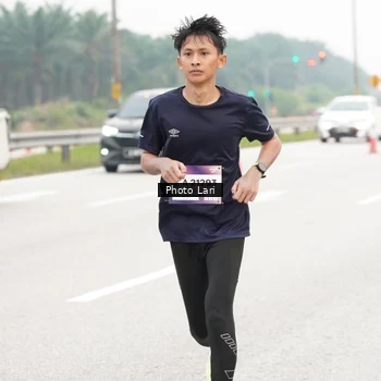 Runner Photo 7308005