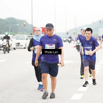 Runner Photo 7308026