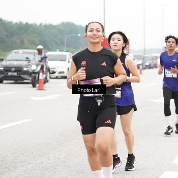 Runner Photo 7308057
