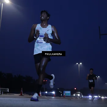 Runner Photo 7308062