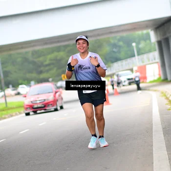 Runner Photo 7308117