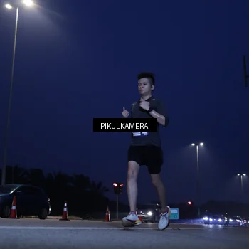 Runner Photo 7308154