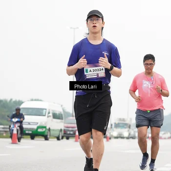 Runner Photo 7308424