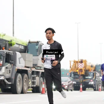 Runner Photo 7308612