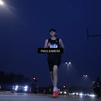Runner Photo 7308657