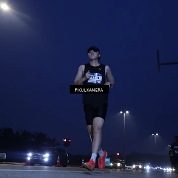 Runner Photo 7308669