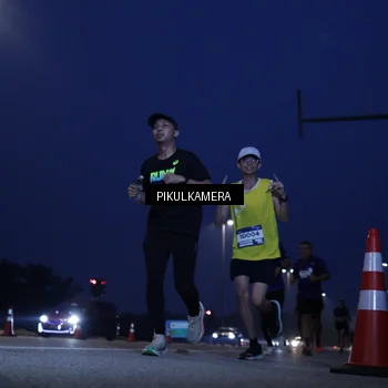 Runner Photo 7308915