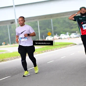 Runner Photo 7308988