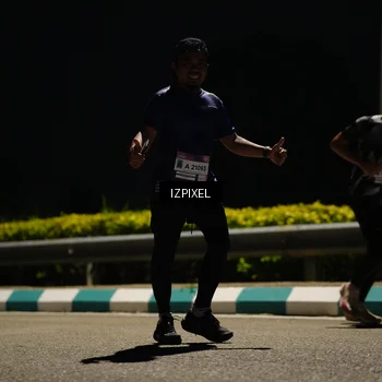 Runner Photo 7309000