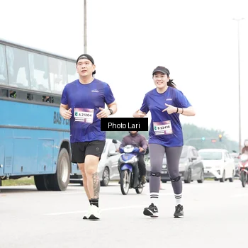Runner Photo 7309013