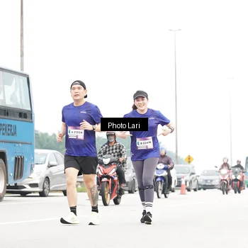 Runner Photo 7309035