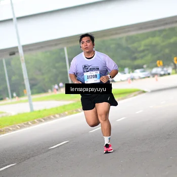 Runner Photo 7309042
