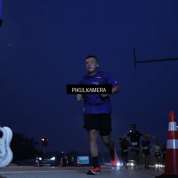 Runner Photo 7309123