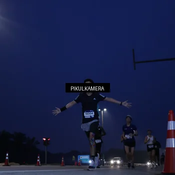 Runner Photo 7309176