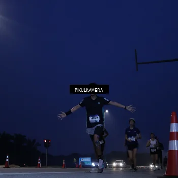 Runner Photo 7309191