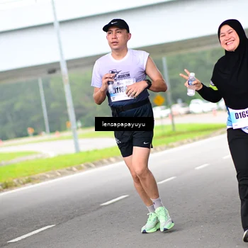 Runner Photo 7309200