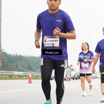 Runner Photo 7309218