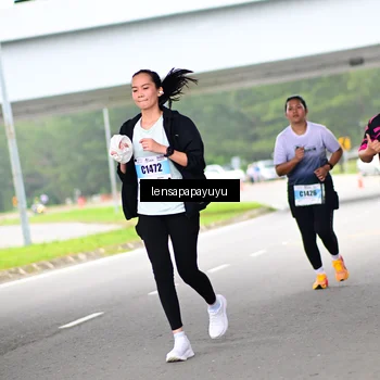 Runner Photo 7309276