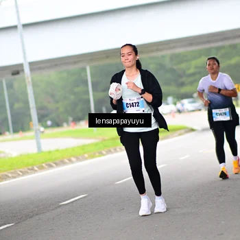 Runner Photo 7309294