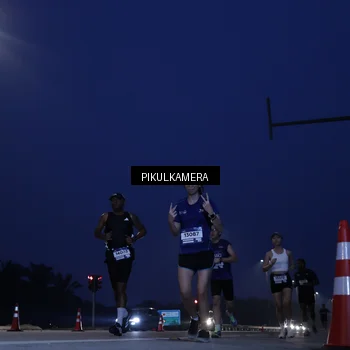 Runner Photo 7309316