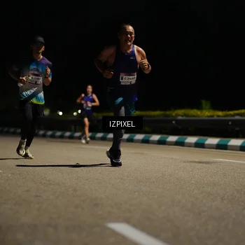 Runner Photo 7309353