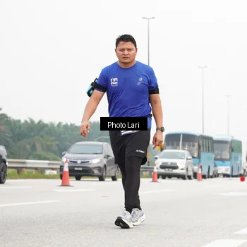 Runner Photo 7309356