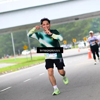 Runner Photo 7309444