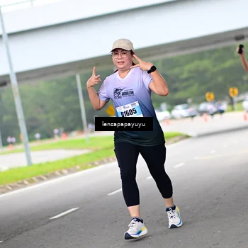Runner Photo 7309495