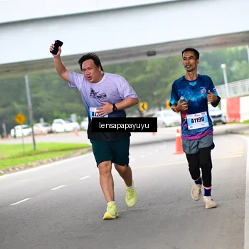Runner Photo 7309553