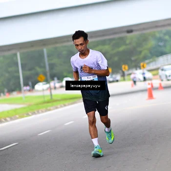 Runner Photo 7309640