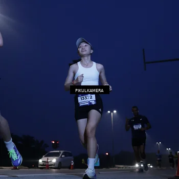 Runner Photo 7309644