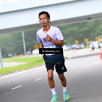 Runner Photo 7309652