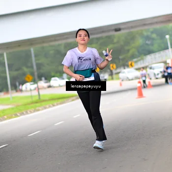 Runner Photo 7309703