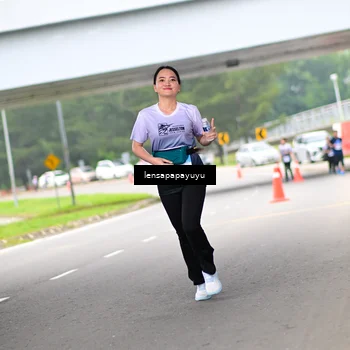 Runner Photo 7309713