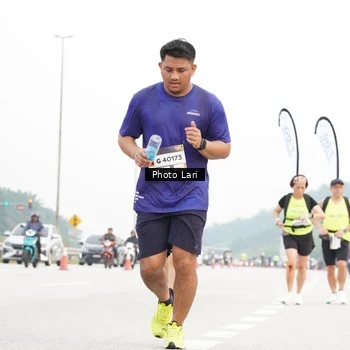 Runner Photo 7309740