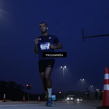 Runner Photo 7309745