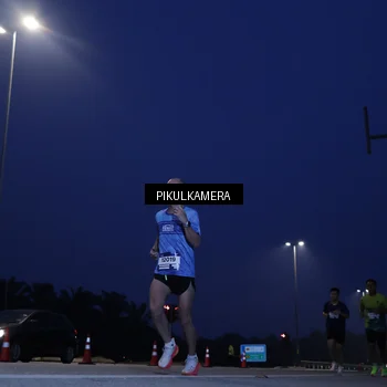 Runner Photo 7309783