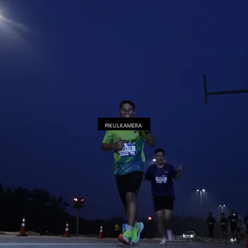 Runner Photo 7309840