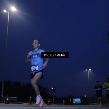 Runner Photo 7309870