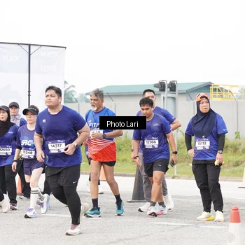 Runner Photo 7309871