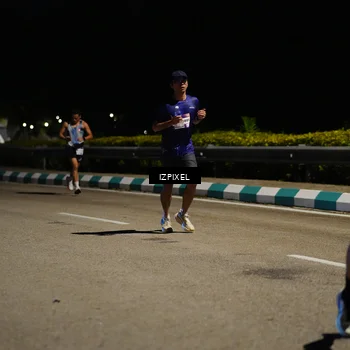 Runner Photo 7309890