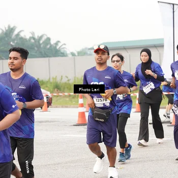 Runner Photo 7309893