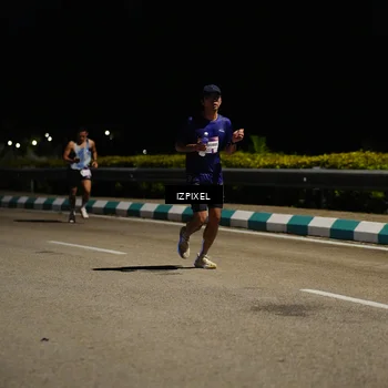 Runner Photo 7309894
