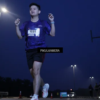 Runner Photo 7310017