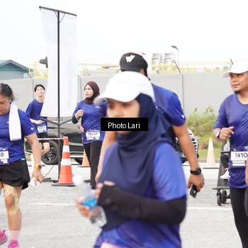 Runner Photo 7310041