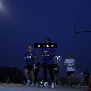 Runner Photo 7310075