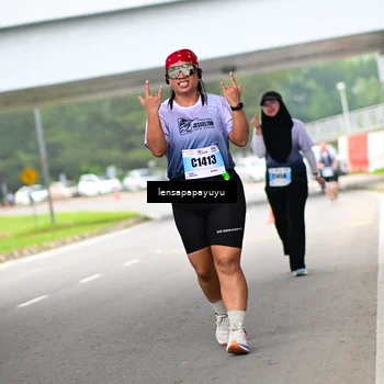Runner Photo 7310076