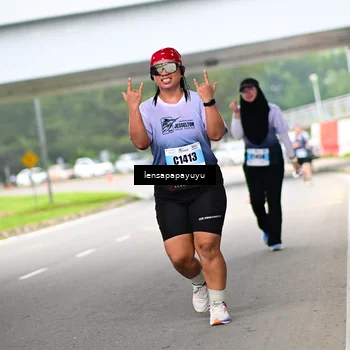 Runner Photo 7310101