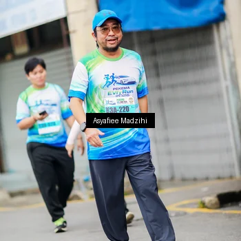 Runner Photo 7310104