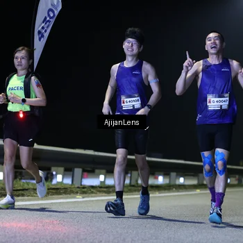 Runner Photo 7310105